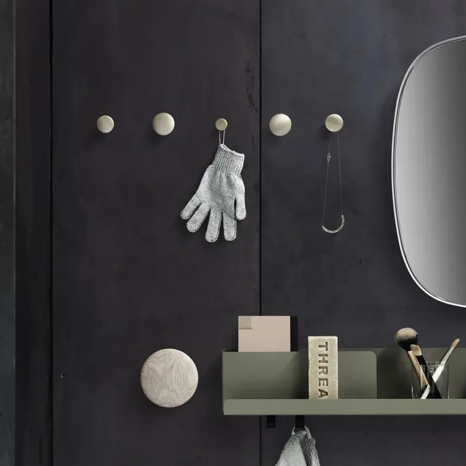 5 Colgadores The Dots, metal, latón*Muuto Sale