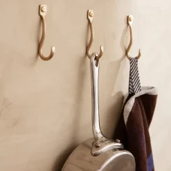 3 Ganchos Curvature, latón*Ferm Living Outlet