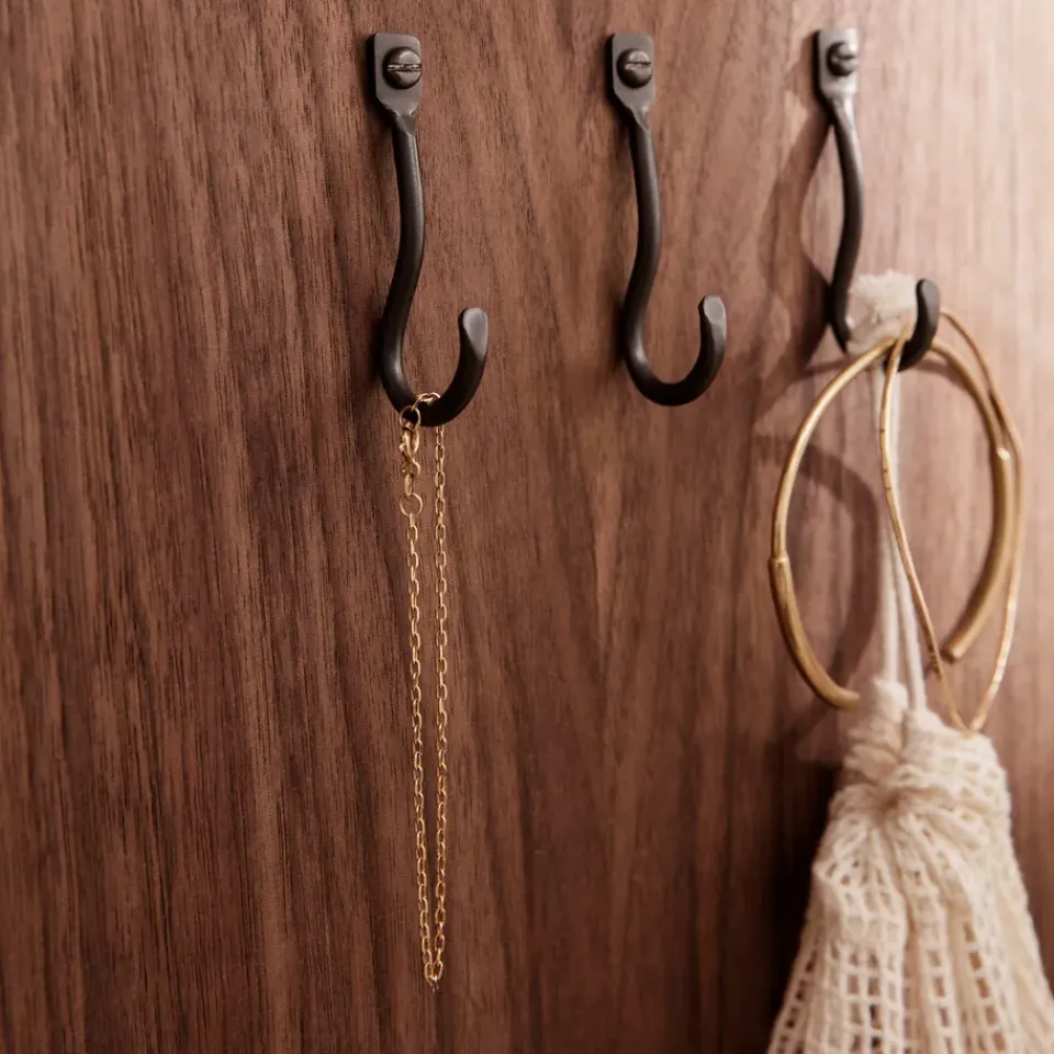 3 Ganchos Curvature, latón*Ferm Living
