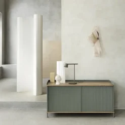 Aparador Enfold Low, Black-Oak-Metal*Muuto Clearance