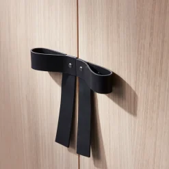 Aparador The Bow, roble aceitado blanco-negro*A2 Hot