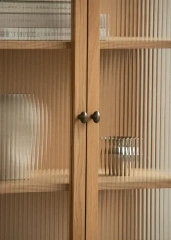 Armario con puertas de vidrio Curiosity glasdörr 168 cm, Oak*Audo Copenhagen Online