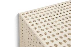 Armario de pared Perforated Cabinet smalll, Eggshell*HAY Clearance