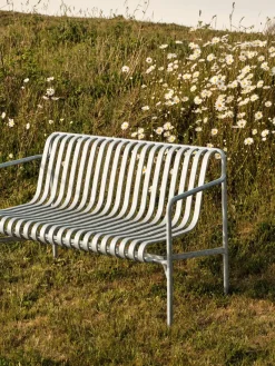 Banco con reposabrazos Palissade Dining, Hot galvanized*HAY Best