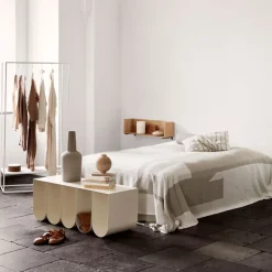 Banco Curved, Black*Kristina Dam Studio Outlet