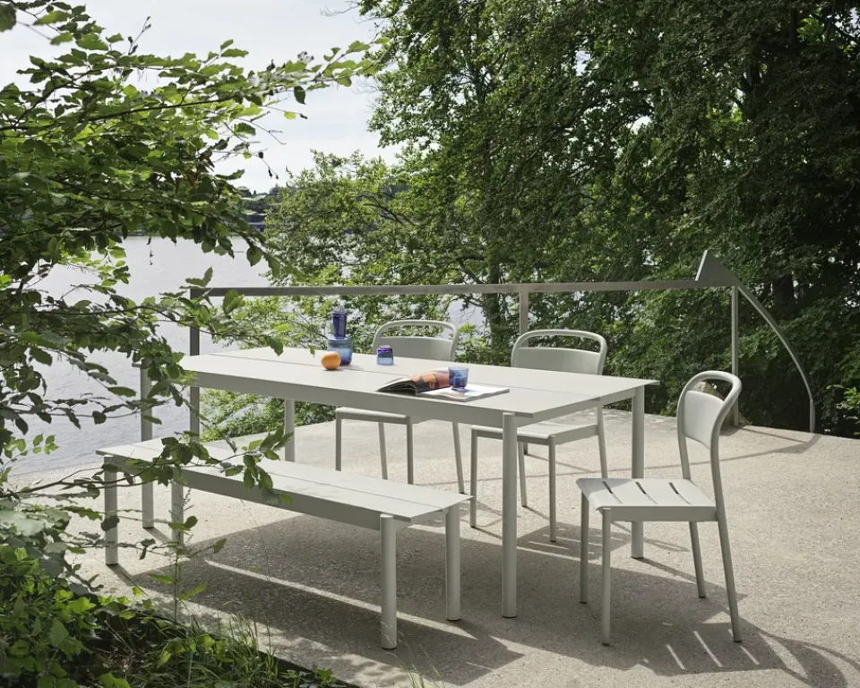 Banco de acero Linear steel bench 170 cm, grey (RAL 7044)*Muuto Online