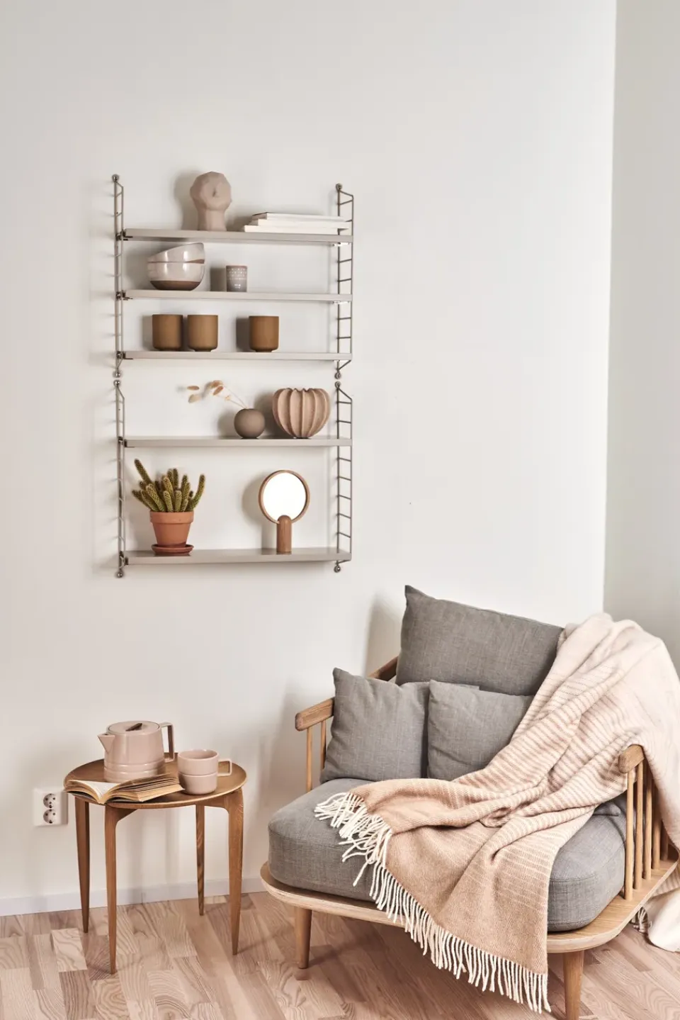Butaca Fly SC1, Roble claro aceitado + beige tela*&Tradition Outlet