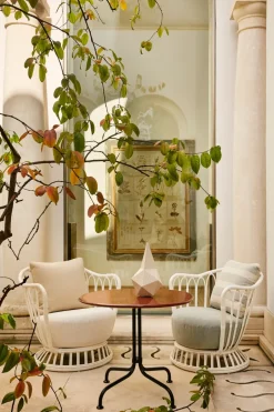 Butaca Grace Outdoor, Leslie Limonta 006-020-alabaster white*GUBI