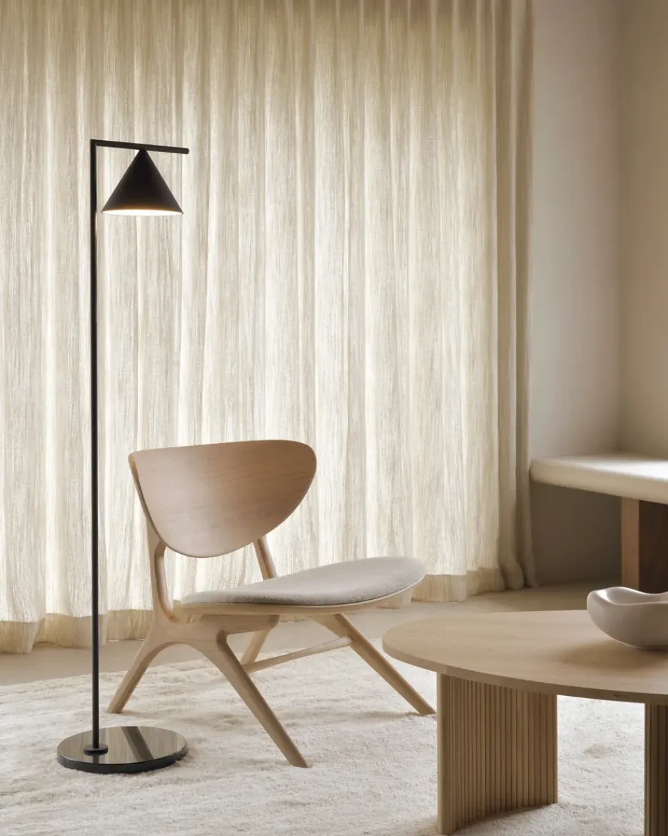 Butaca Lounge Eye, Roble, blanco roto*Ethnicraft Hot
