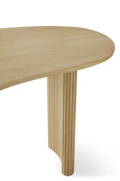 Escritorio Boomerang, Roble lacado, 160×83×76 cm*Ethnicraft Online