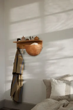Estantería con ganchos Place Rack roble, Medium*Ferm Living New