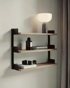 Estantería de pared Tea Shelf 46x62,5 cm, Nogal*New Works Clearance