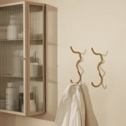 Gancho Curvature sencillo, latón*Ferm Living