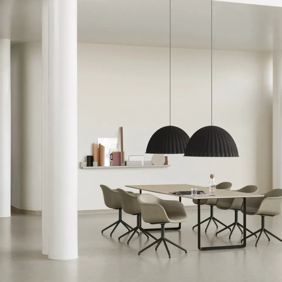 Mesa 70/70 295x108 cm, Solid oak-Black*Muuto Best