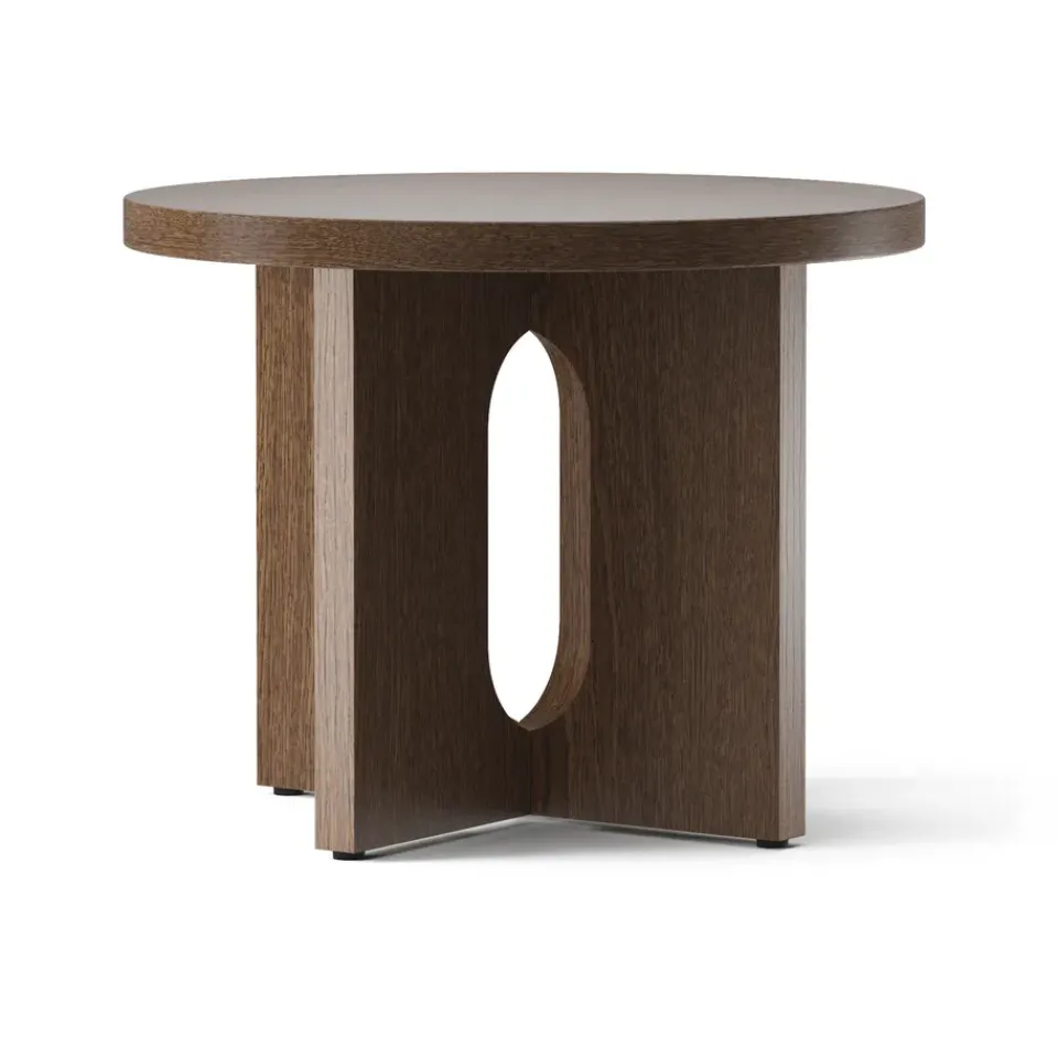 Mesa Auxiliar Androgyne de roble oscurecido Ø50 cm , Tablero de roble teñido de oscuro*Audo Copenhagen Clearance