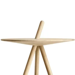 Mesa auxiliar Come Here, roble enjabonado*Woud Sale