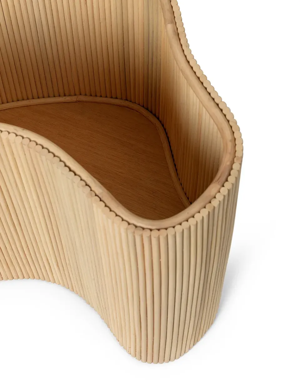 Mesa auxiliar con almacenaje Isola, Natural*Ferm Living New