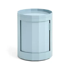 Mesa auxiliar Facet Cabinet low pies/ruedas 49 cm, Misty blue*HAY Hot