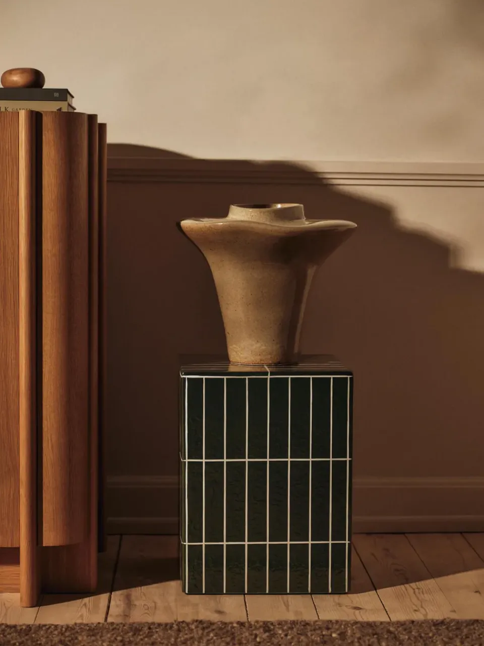 Mesa auxiliar Pillar, Dark green, 32×32×42 cm*Ferm Living New
