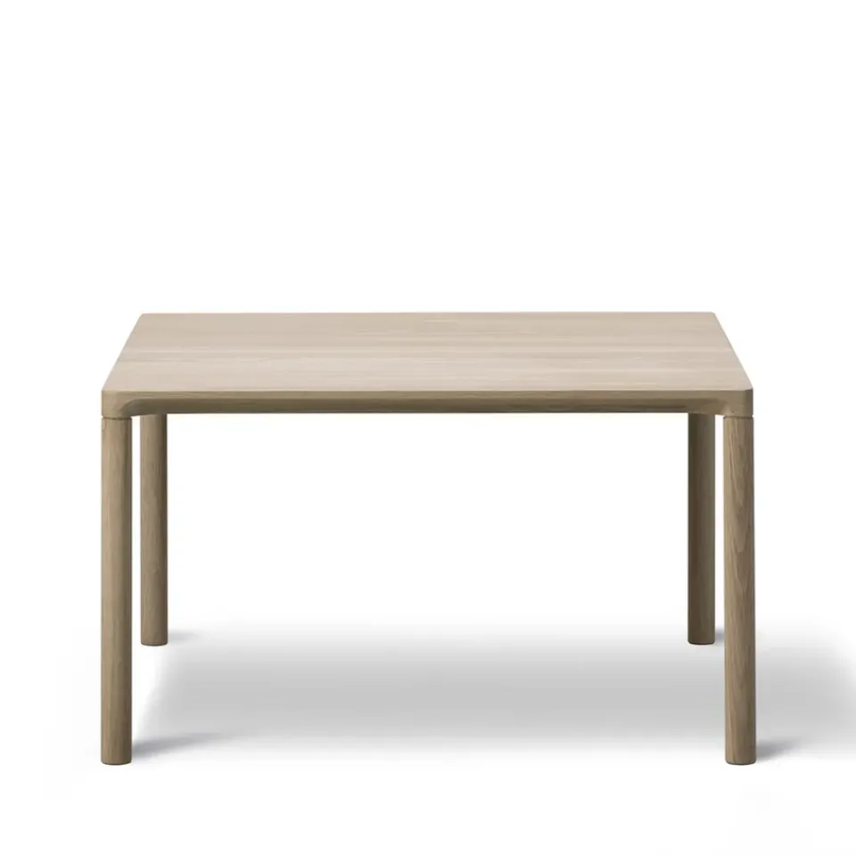 Mesa auxiliar Piloti 6725, Roble enjabonado - altura 41 cm*Fredericia Furniture Online