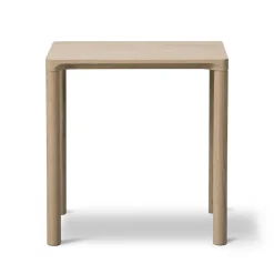 Mesa auxiliar Piloti 6705, Roble lacado - altura 35 cm*Fredericia Furniture Sale