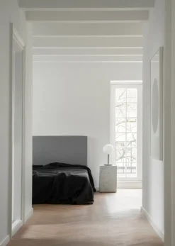 Mesa auxiliar Plinth tall 30x30x51 cm, White*Audo Copenhagen Best