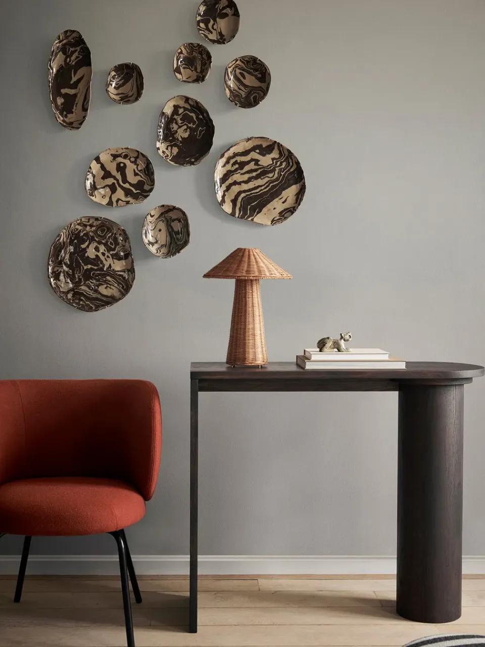 Mesa auxiliar Pylo Console Table 85x36x100 cm, Roble manchado oscuro*Ferm Living Sale