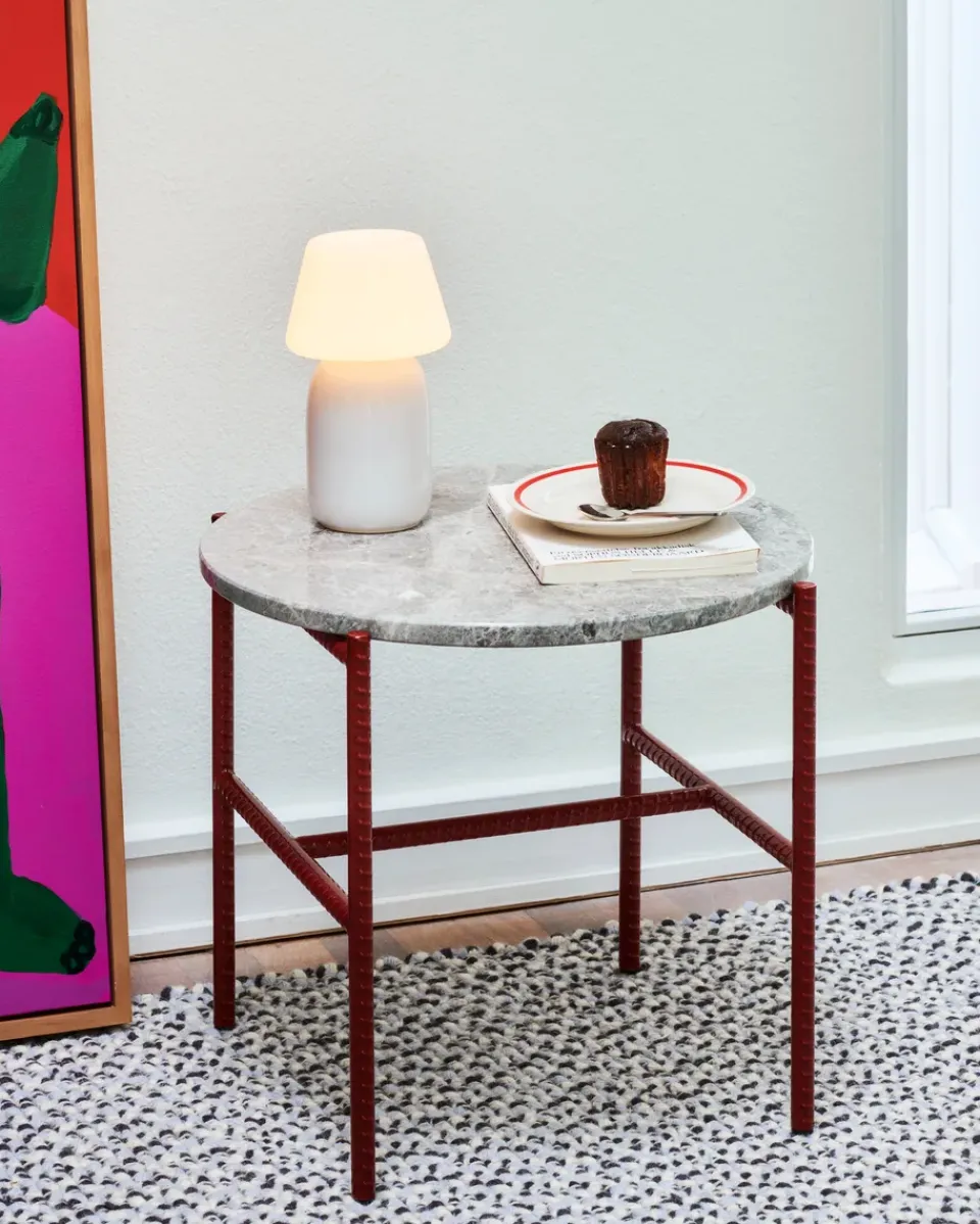 Mesa auxiliar Rebar Ø45 cm, Grey marble-barn red*HAY Best