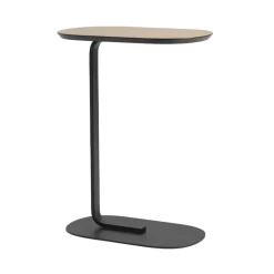 Mesa auxiliar Relate 73,5 cm, Oak veneer-Black*Muuto Best