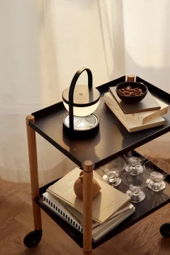 Mesa Connect, Roble aceitado, metal*Andersen Furniture New