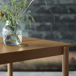 Mesa de acero Linear steel table 200 cm, Burnt orange*Muuto Sale