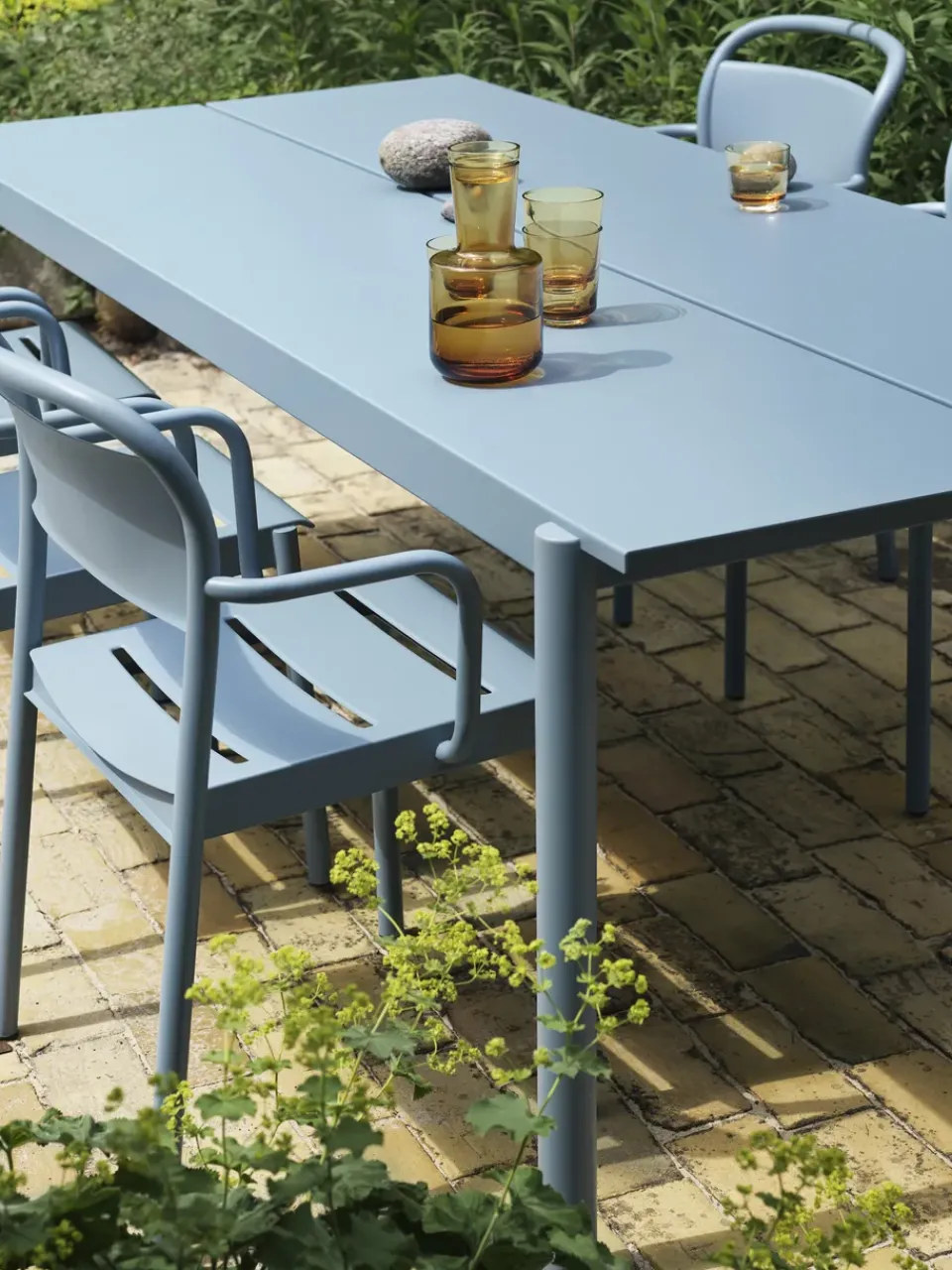 Mesa de acero Linear steel table 200 cm, Pale blue*Muuto New