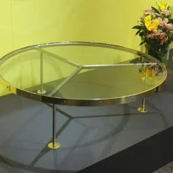 Mesa de centro 14, Vidrio, base de acero lacado, placa de latón*Scherlin Hot