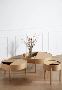 Mesa de centro Arc Ø66 cm, Roble barnizado*Woud Sale