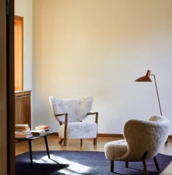 Mesa de centro In Between SK24 90 x 90 cm, Roble barnizado ahumado*&Tradition New