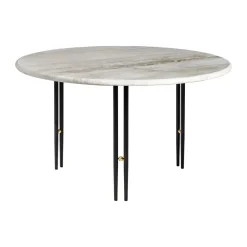 Mesa de centro IOI, Rippled -soporte negro ø70 cm*GUBI Online