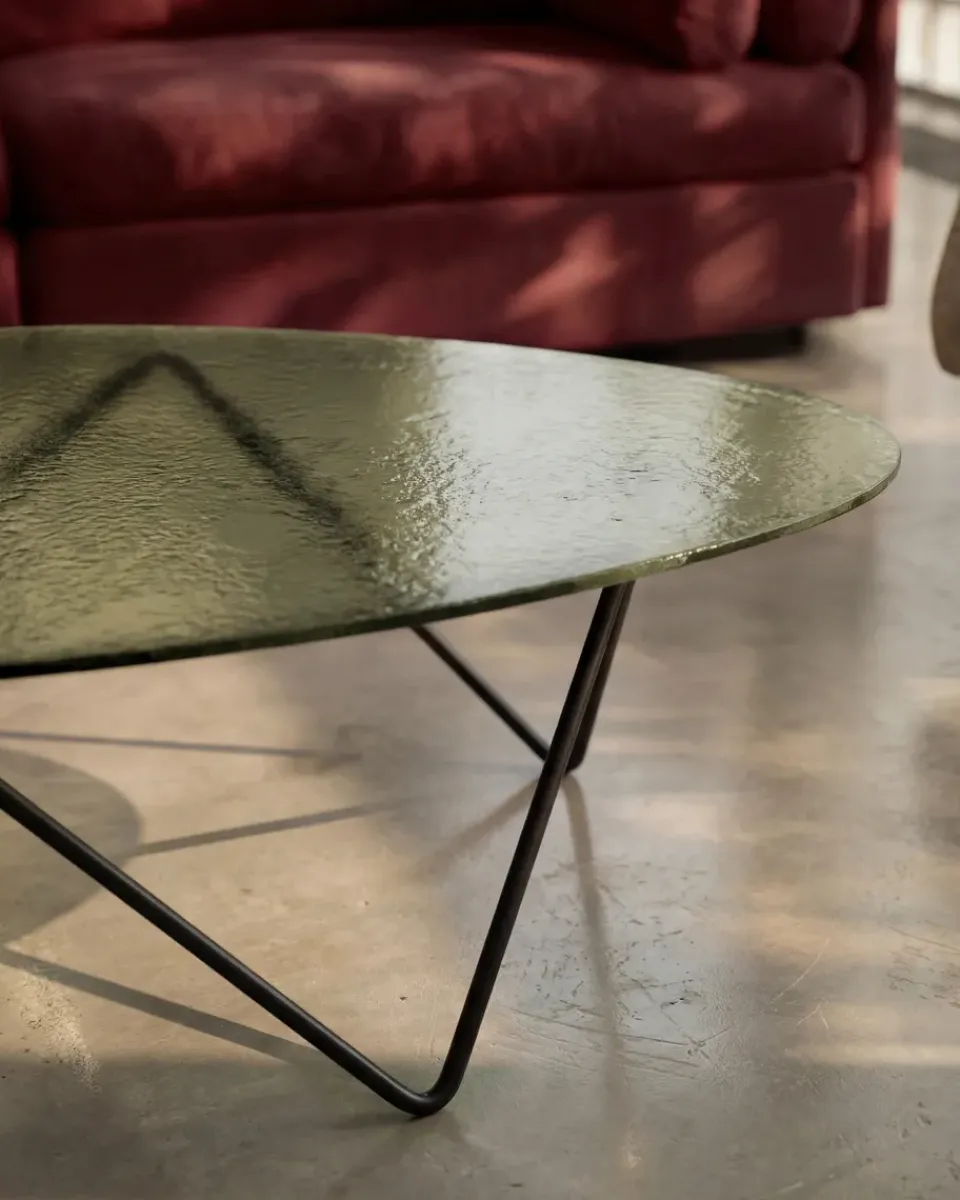 Mesa de centro Pedrera, semimate - vidrio estructurado transparente*GUBI Discount