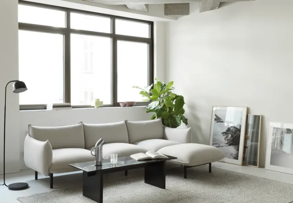 Mesa de centro Solid Table 130x38,5x40 cm, Black*Normann Copenhagen Online