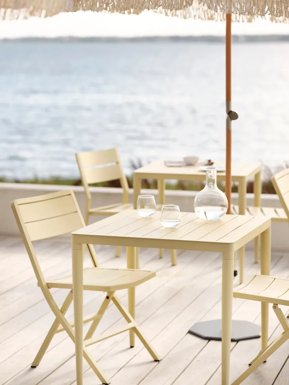 Mesa de comedor Bigby, Lemon, 76x76 cm*Brafab Outlet