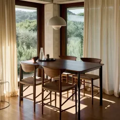 Mesa de comedor Drip HW115 83x143 cm, Black frame-clear lacq. walnut*&Tradition New