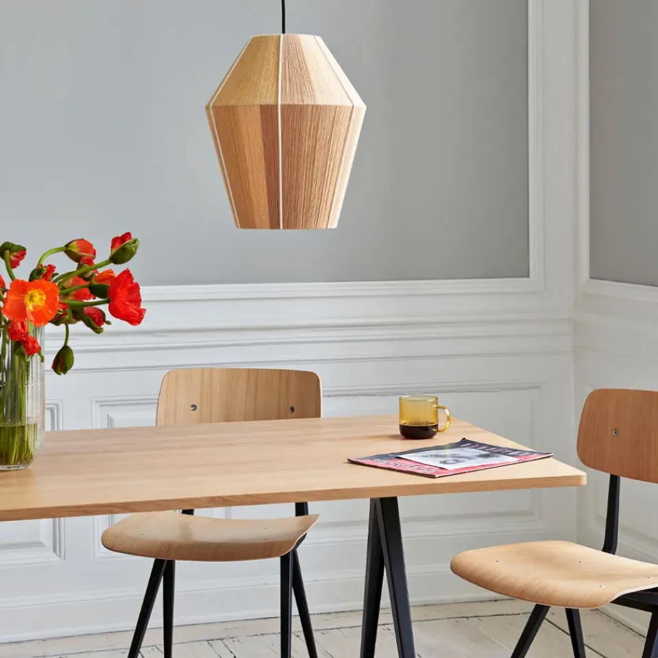 Mesa de comedor Pyramid 02, Oak matt lacqured-190x85cm-estructura de acero negra*HAY Clearance