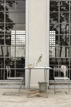 Mesa High Tech rectangular, -estructura galvanizada en caliente*Grythyttan Stålmöbler Clearance