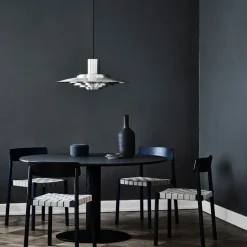 Mesa In Between SK12, Roble lacado , base de metal mate*&Tradition Hot