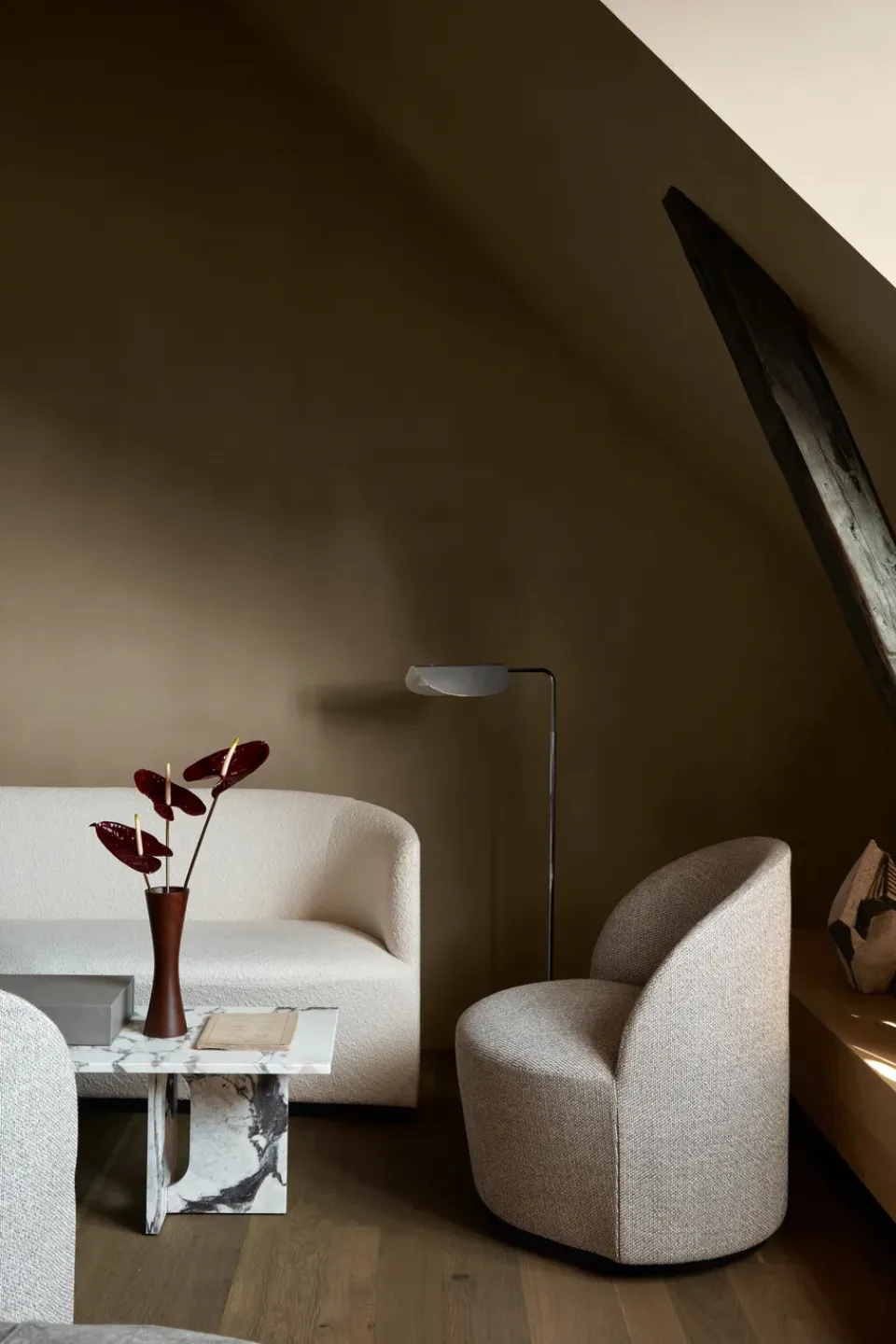 Mesa lounge Androgyne, Calacatta viola*Audo Copenhagen Discount