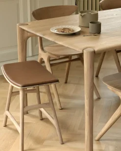 Mesa PI, Roble aceitado con cera dura, 180 x 90 x 76 cm*Ethnicraft New
