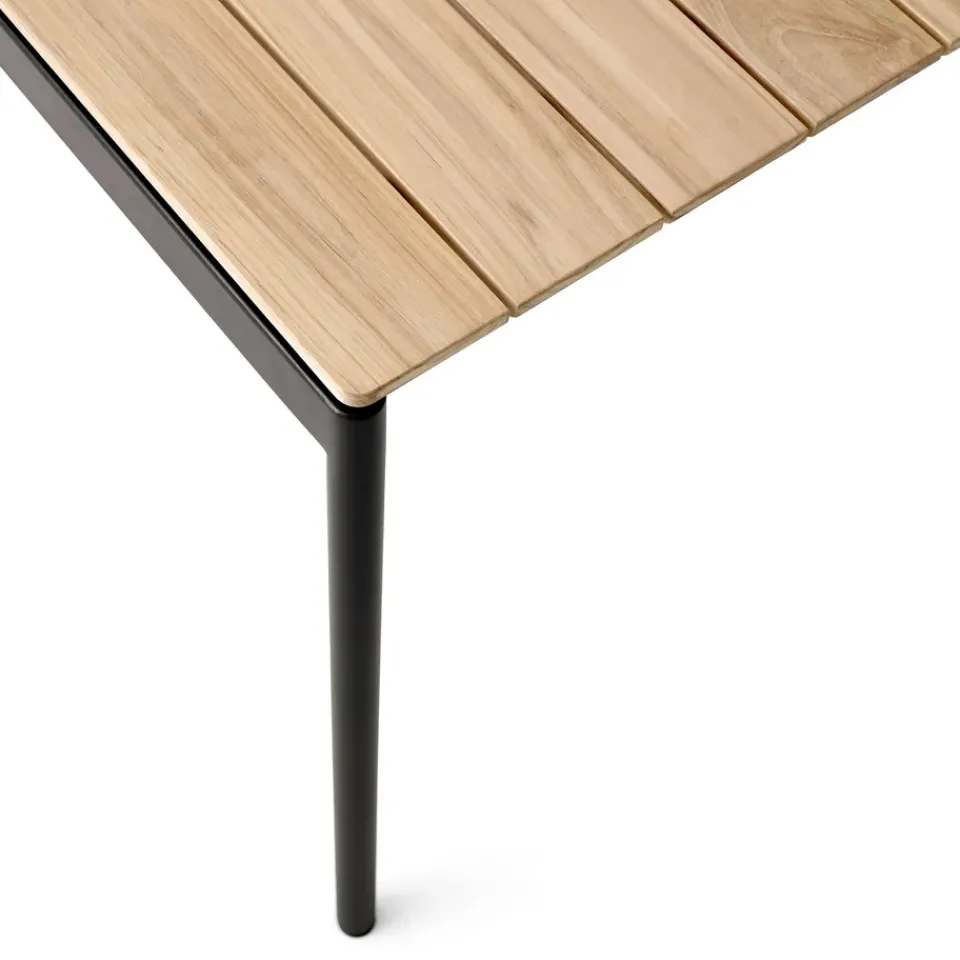 Mesa Ville AV25 small 150x90 cm, Warm black*&Tradition Hot