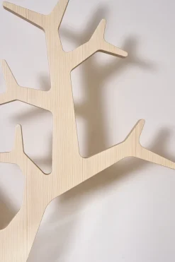 Perchero de pared Tree wall Special Edition 194 cm, Pino con acabado blanco*Swedese New
