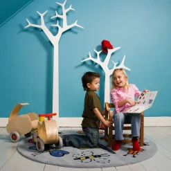 Perchero de suelo Tree, Roble lacado transparente*Swedese Online