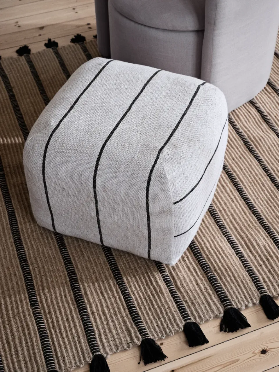 Puf Sigrid, Light beige-black, 50x50 cm*Broste Copenhagen Clearance
