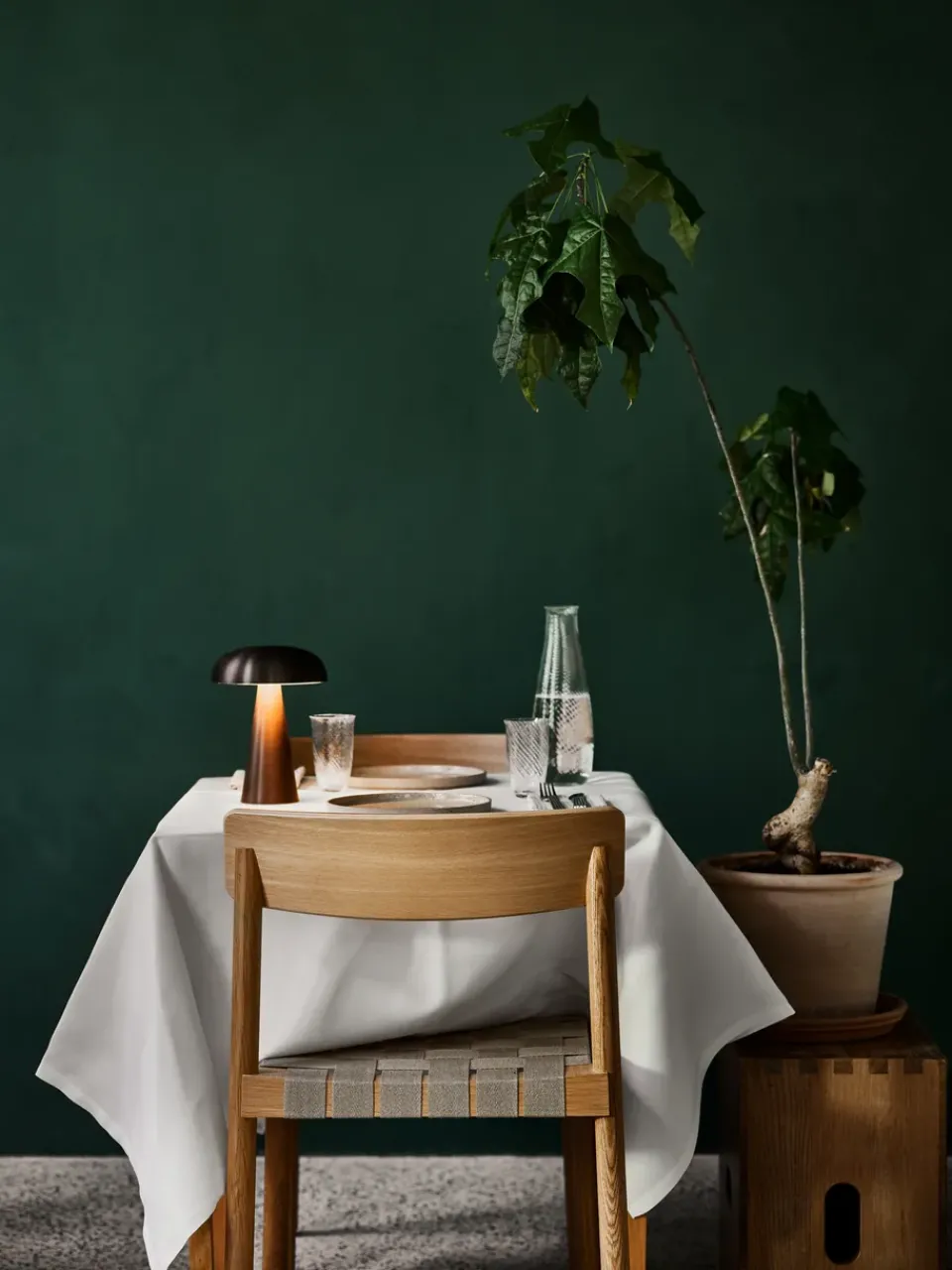 Silla Betty TK1, Roble, asiento de lino natural trenzado*&Tradition Sale